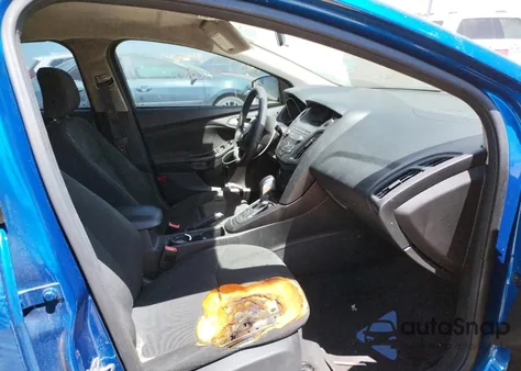 2018 Ford Focus Se z USA, uszkodzony, nr VIN 1FADP3F21JL230708